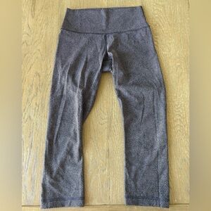 Lululemon Wunder Under Size 6